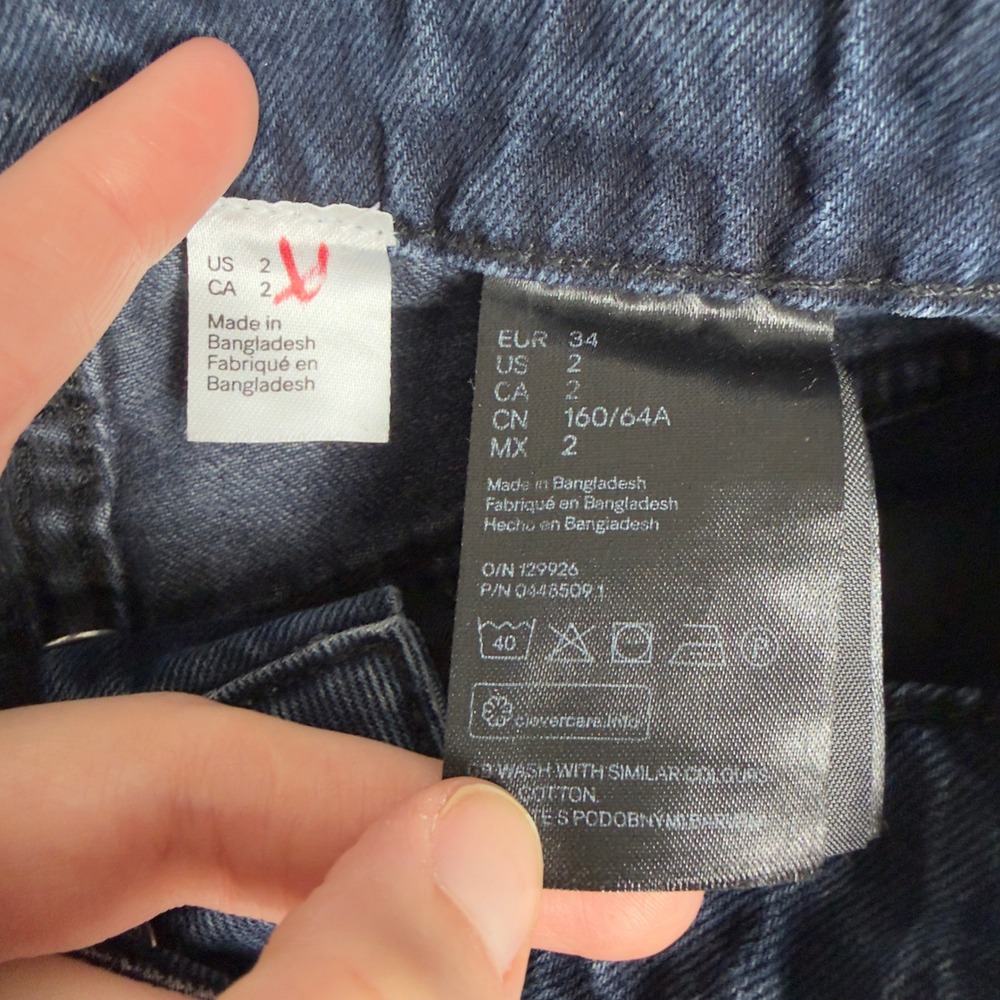 H&M Divided Mom Jeans High Waist Button Fly Raw Hem US 2 - Picture 6 of 9